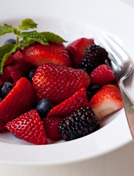 Ягоды помогут победить старость - «Новости Моды»