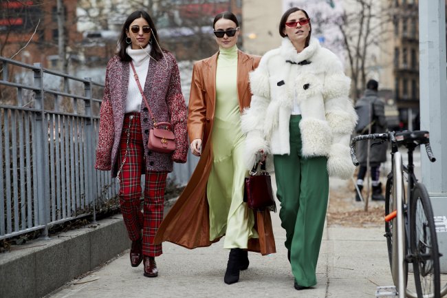 Модные женские луки на осень-зиму 2021-2022 гг: на каждый день, основные тренды, новинки с фото - «Модные тенденции»