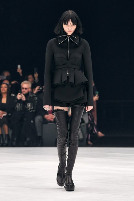 Покушение на кутюр: коллекция Givenchy весна-лето 2022 - «Модные бренды»
