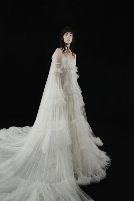 Вера Вонг представила первую свадебную коллекцию Vera Wang Haute - «Свадьба»