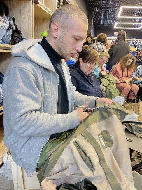 Як українські бренди допомагають нашій армії та волонтерам - «Модные бренды»