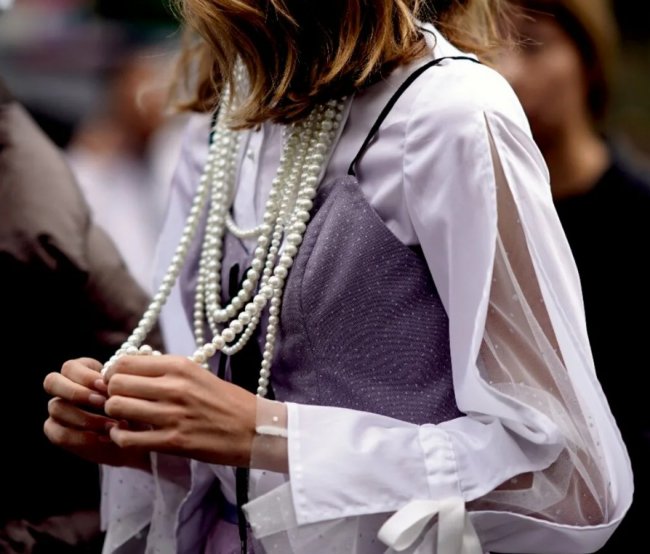 Модная бижутерия 2023 года: серьги, на шею, кольца, для женщин, тренды и тенденции (фото) - «Модные тенденции»