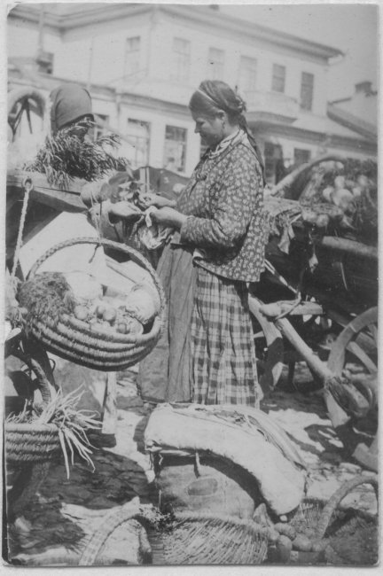 Портрет нації: сценки торгівлі на Сінному ринку та Євбазі 100 років тому - «Мода»