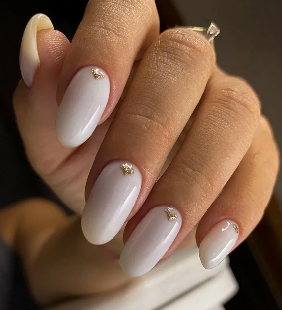 Нюдовый маникюр 2023: модные тенденции, сезоны, новинки, на короткие, длинные (фото) - «Модные тенденции»