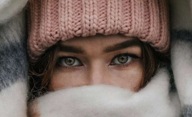 Нюдовый макияж зимой: базы, которые не сушат кожу и не подчеркивают шелушения - «Секреты красоты»