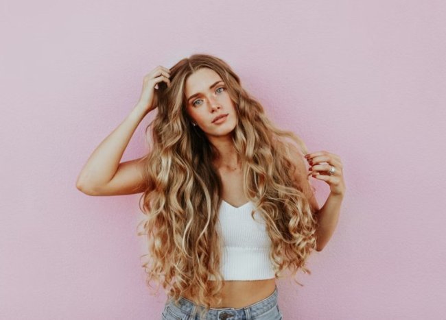 Битва пигментов: фиолетовый vs синий в уходе за блондом - «Секреты красоты»