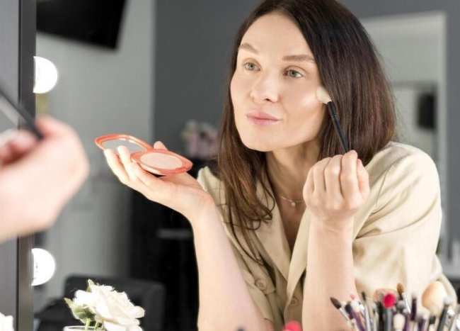 Утро женщины после 40: 3 шага вместо 10, чтобы выглядеть свежо - «Секреты красоты»