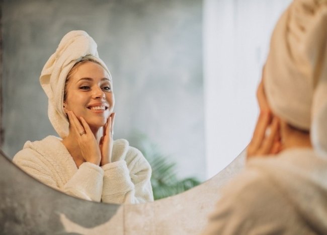 Кожа, которая светится: работающие приемы, возвращающие лицу свежесть и сияние - «Секреты красоты»